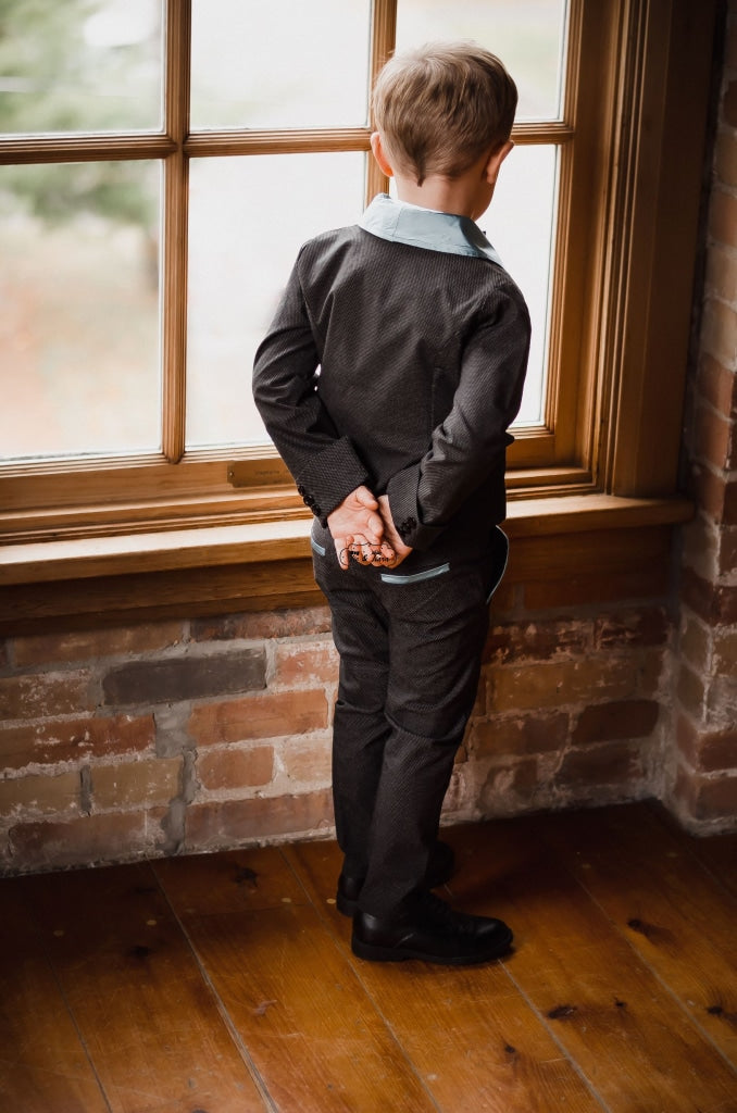 Charles Suit
